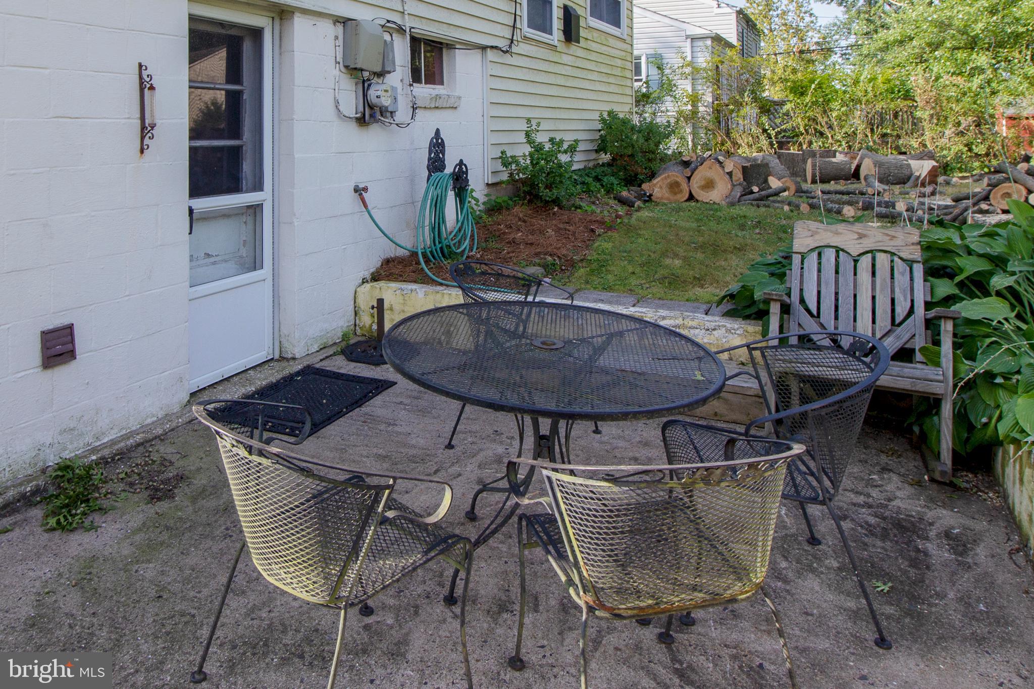 29 Brant Road Norristown, PA 19403 - Photo 5 of 18 Patio