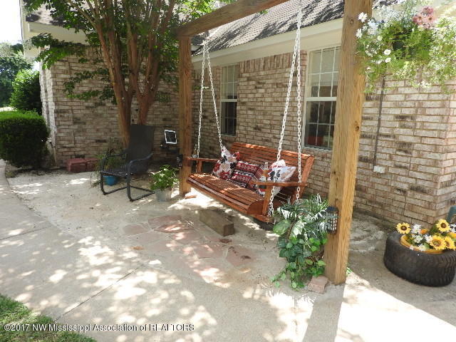 313 Spring Run Road Coldwater, MS 38618 - Photo 13 of 44