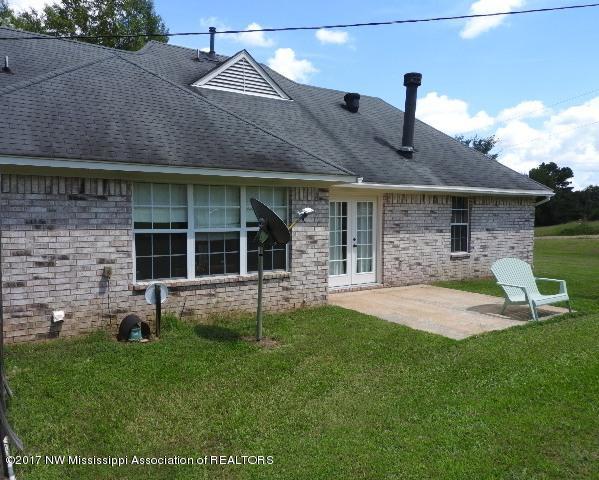 313 Spring Run Road Coldwater, MS 38618 - Photo 15 of 44