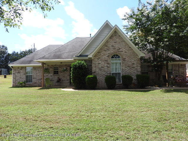 313 Spring Run Road Coldwater, MS 38618 - Photo 10 of 44