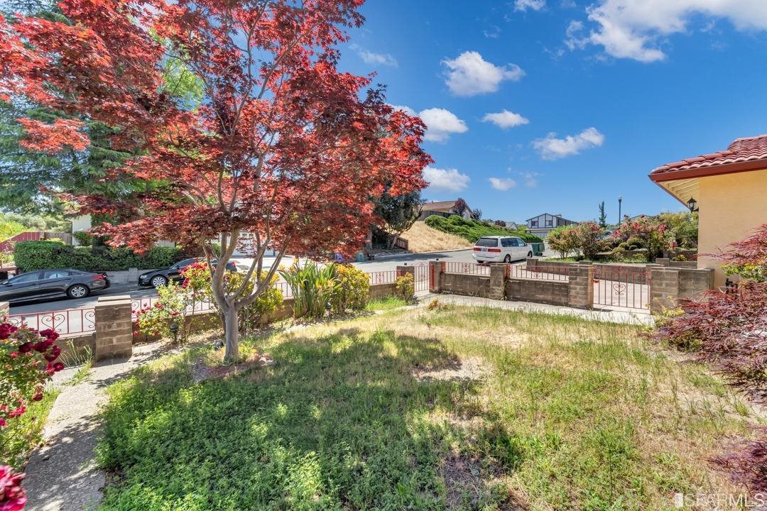 118 Tamarack Drive Hercules, CA 94547 - Photo 2 of 25