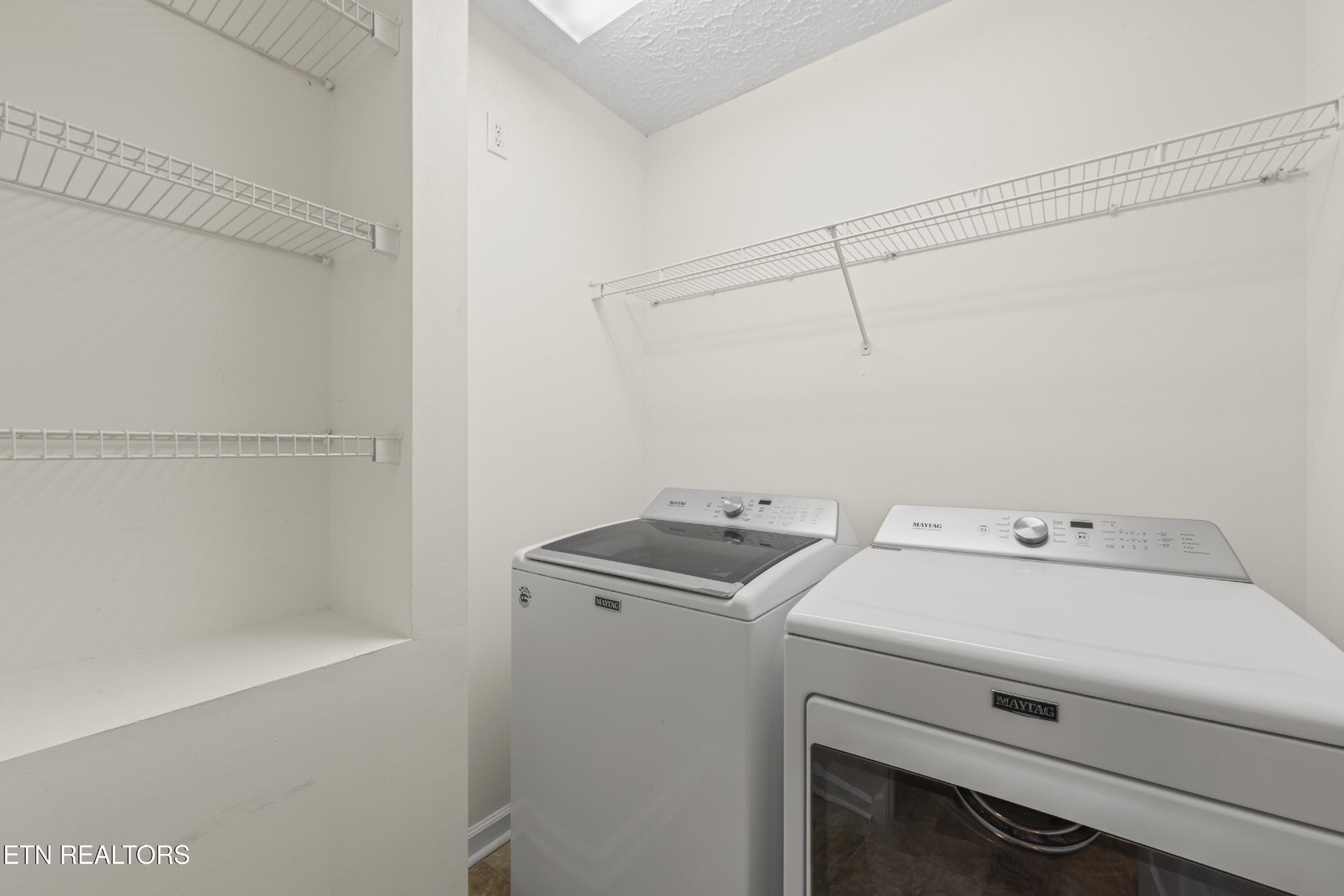 1218 Ernest McMahan Road Sevierville, TN 37862 - Photo 21 of 40 a utility room with dryer and washer