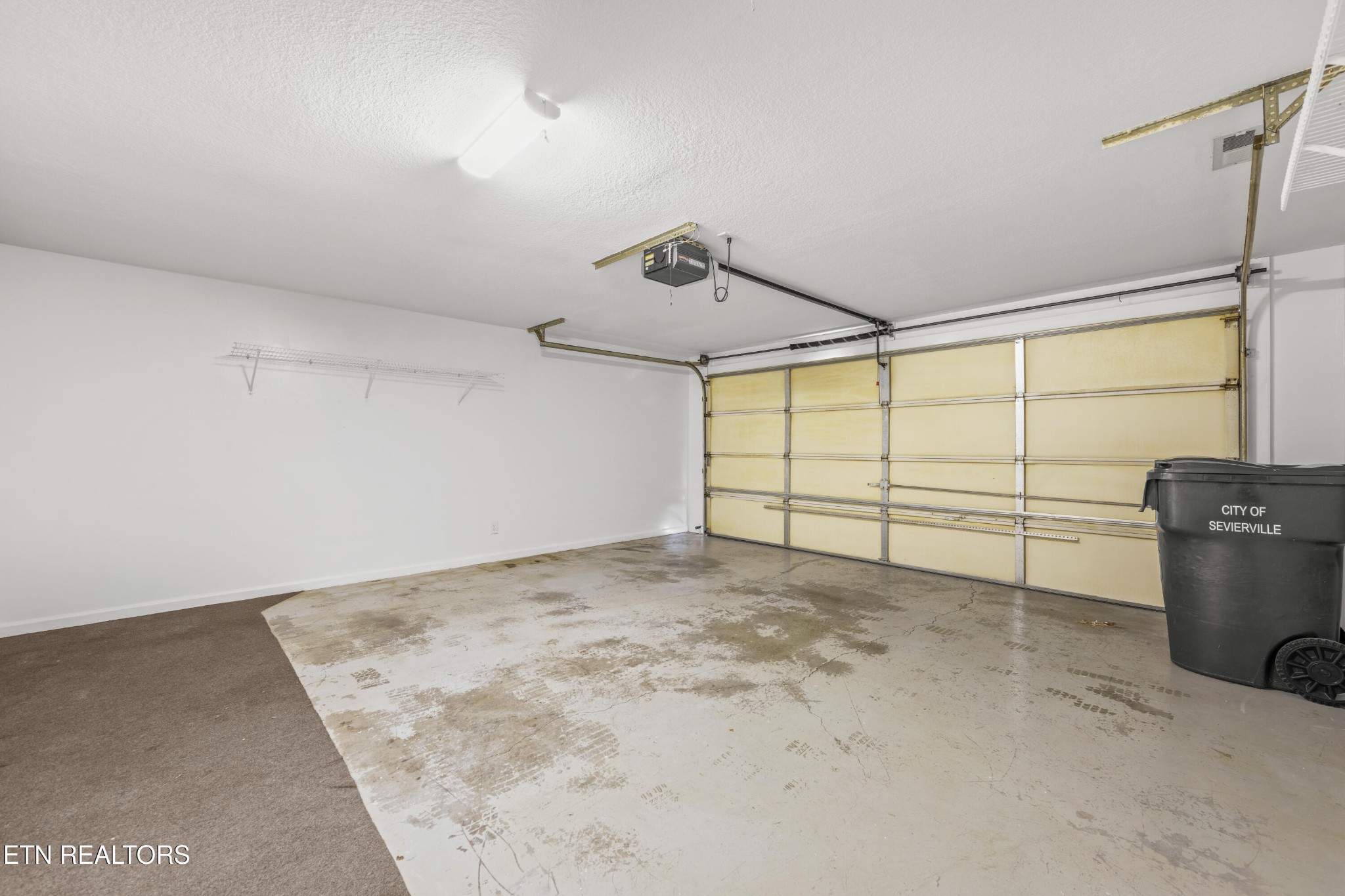 1218 Ernest McMahan Road Sevierville, TN 37862 - Photo 22 of 40 a view of a garage