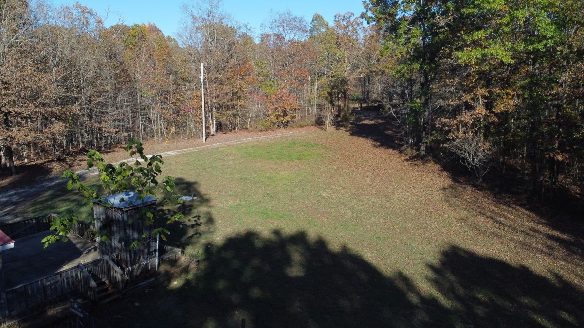 8062 Frame Hollow Road Nunnelly, TN 37137 - Photo 32 of 47