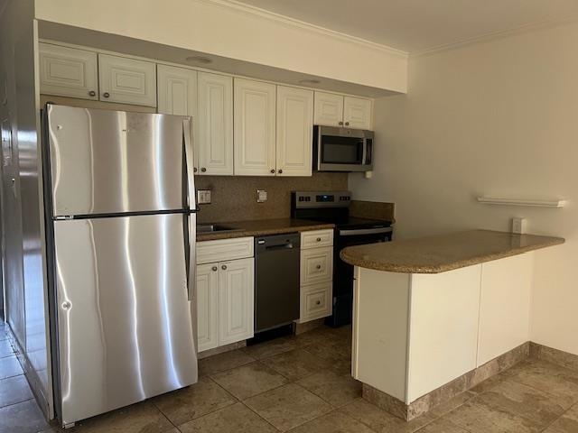 3959 Lower Honoapiilani Road, Unit 304 Lahaina, HI 96761 - Photo 2 of 31