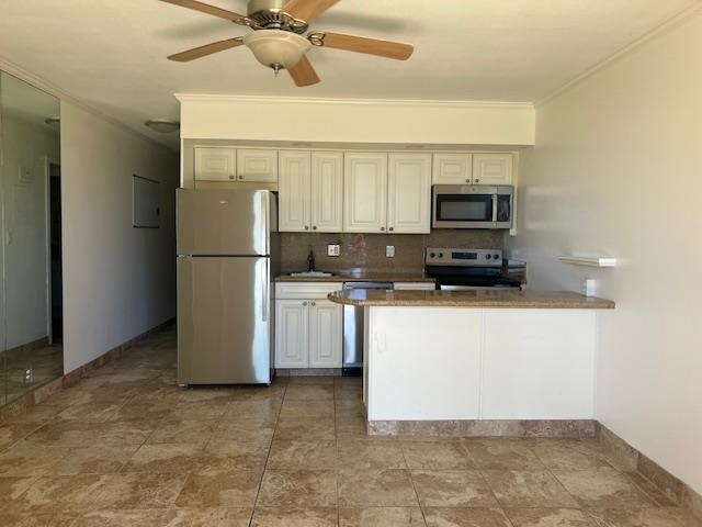 3959 Lower Honoapiilani Road, Unit 304 Lahaina, HI 96761 - Photo 3 of 31