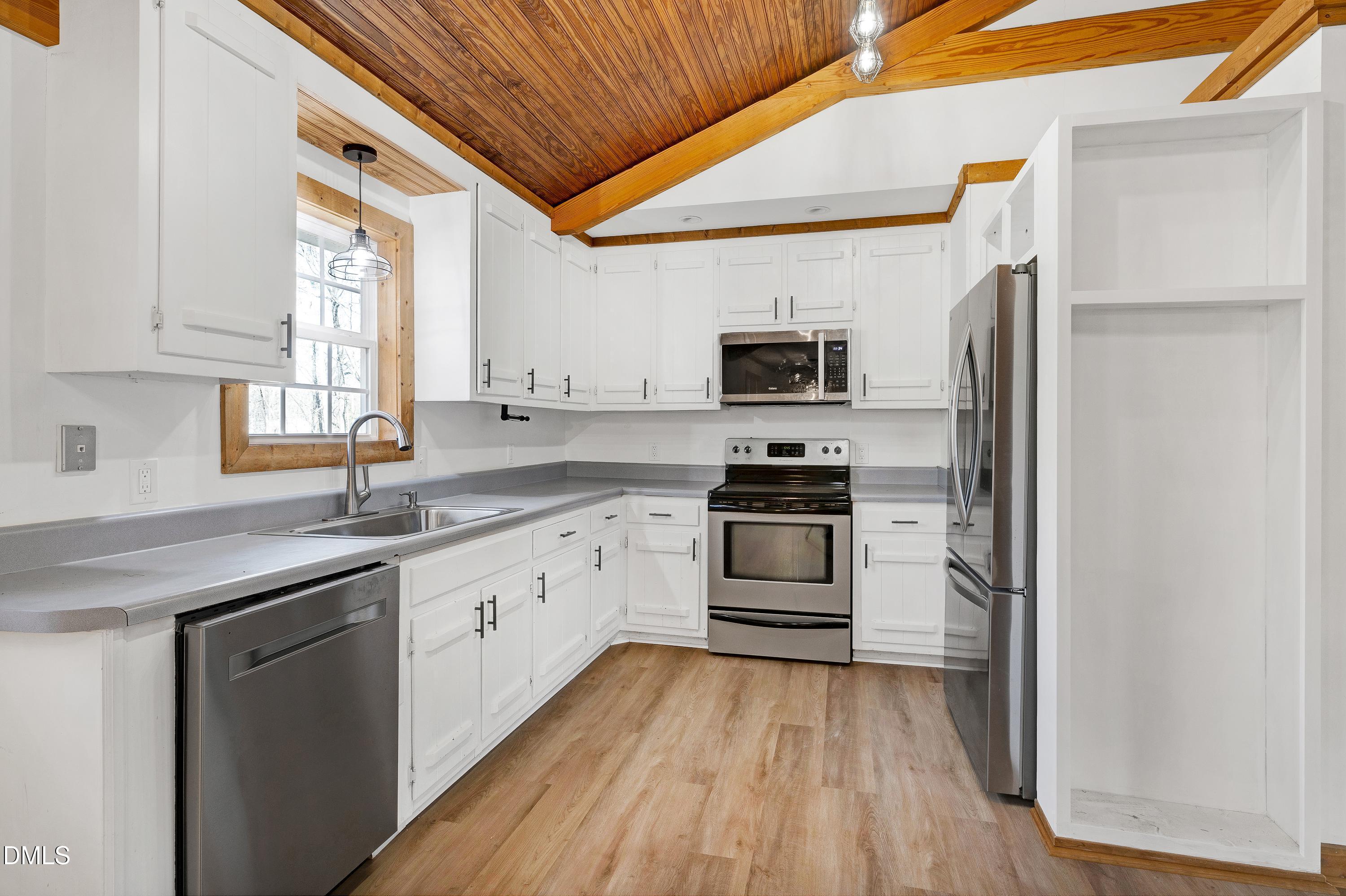 13025 Norwood Road Raleigh, NC 27613 - Photo 16 of 76 Scene-16