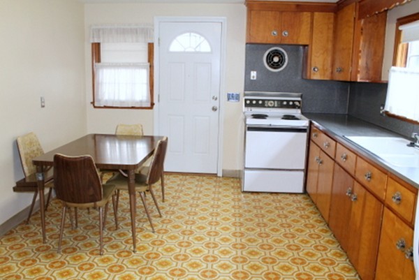 108 Cuff Avenue Springfield, MA 01104 - Photo 4 of 27 Gallery Image 4