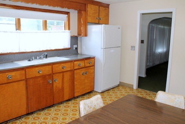 108 Cuff Avenue Springfield, MA 01104 - Photo 5 of 27 Gallery Image 5