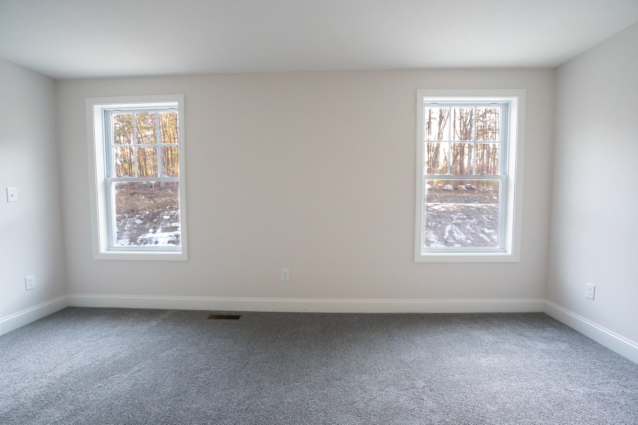19 Mammoth Road Pelham, NH 03076 - Photo 22 of 22