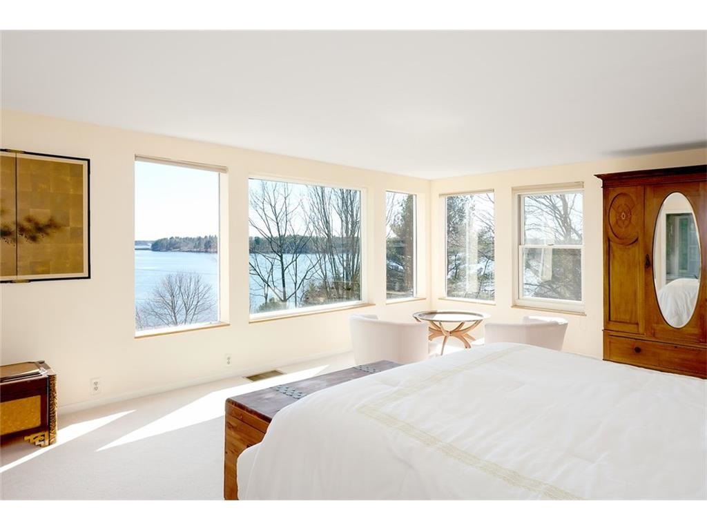 19 Goose Point Road, Unit A Kittery, ME 03905 - Photo 21 of 33