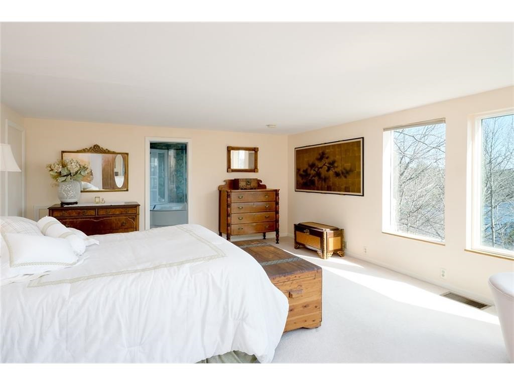19 Goose Point Road, Unit A Kittery, ME 03905 - Photo 22 of 33