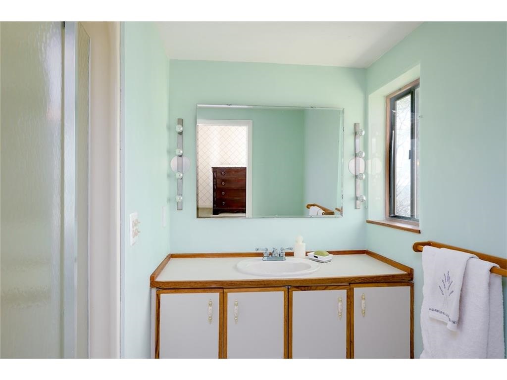 19 Goose Point Road, Unit A Kittery, ME 03905 - Photo 26 of 33