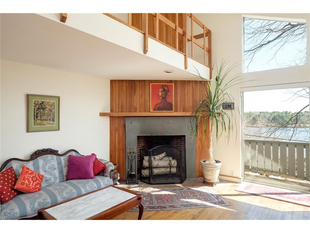 19 Goose Point Road, Unit A Kittery, ME 03905 - Photo 6 of 33