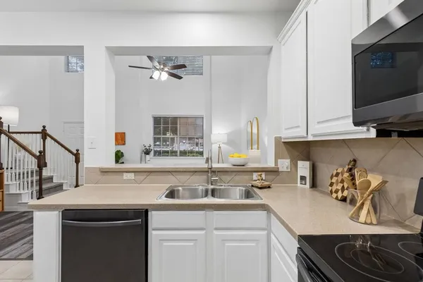 $295,000 | 2916 Durango Place, Bedford, TX 76021