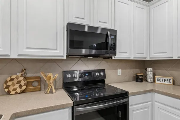 $295,000 | 2916 Durango Place, Bedford, TX 76021