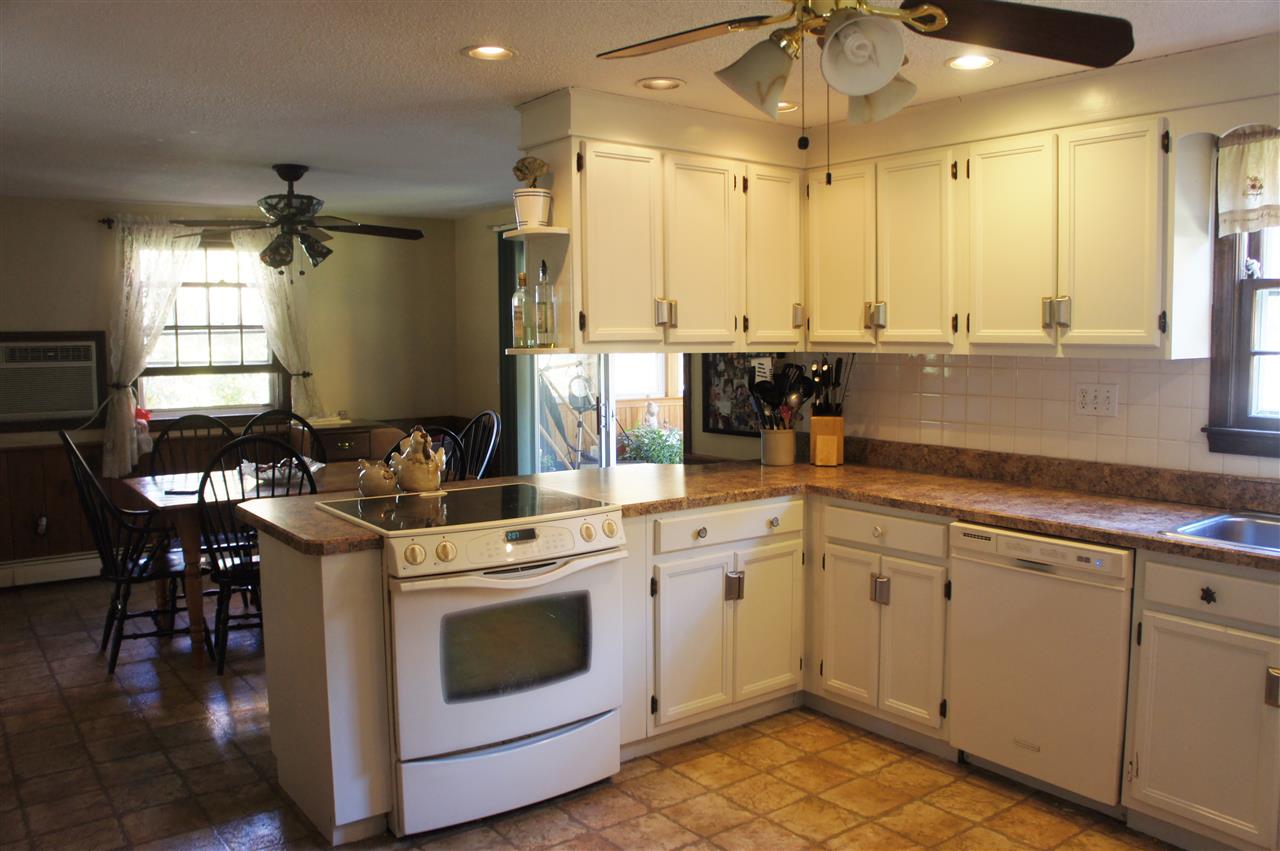 426 Main Dunstable Road Nashua, NH 03062 - Photo 4 of 40 Gallery Image 4