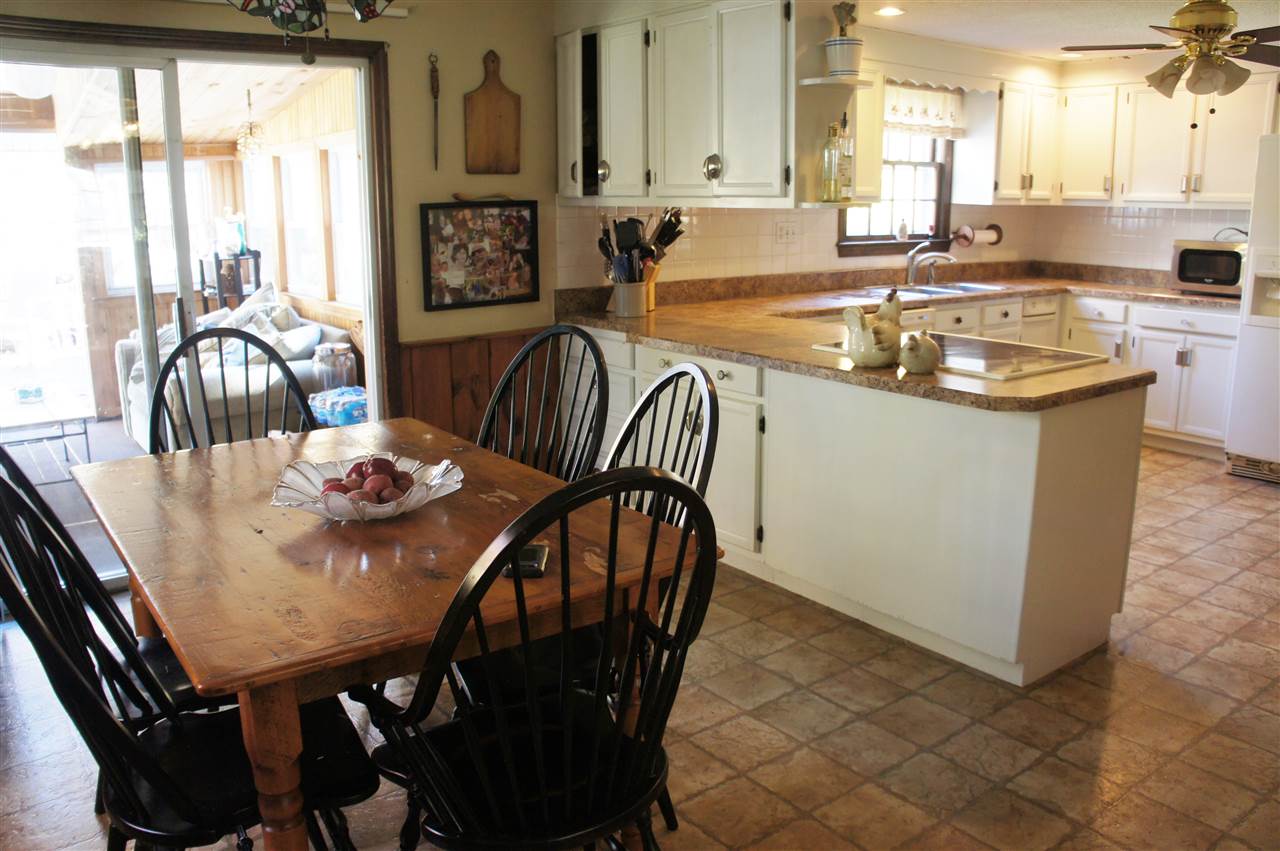 426 Main Dunstable Road Nashua, NH 03062 - Photo 5 of 40 Gallery Image 5