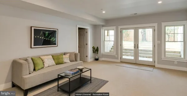 $10,000 | 9814 Fernwood Road, Bethesda, MD 20817