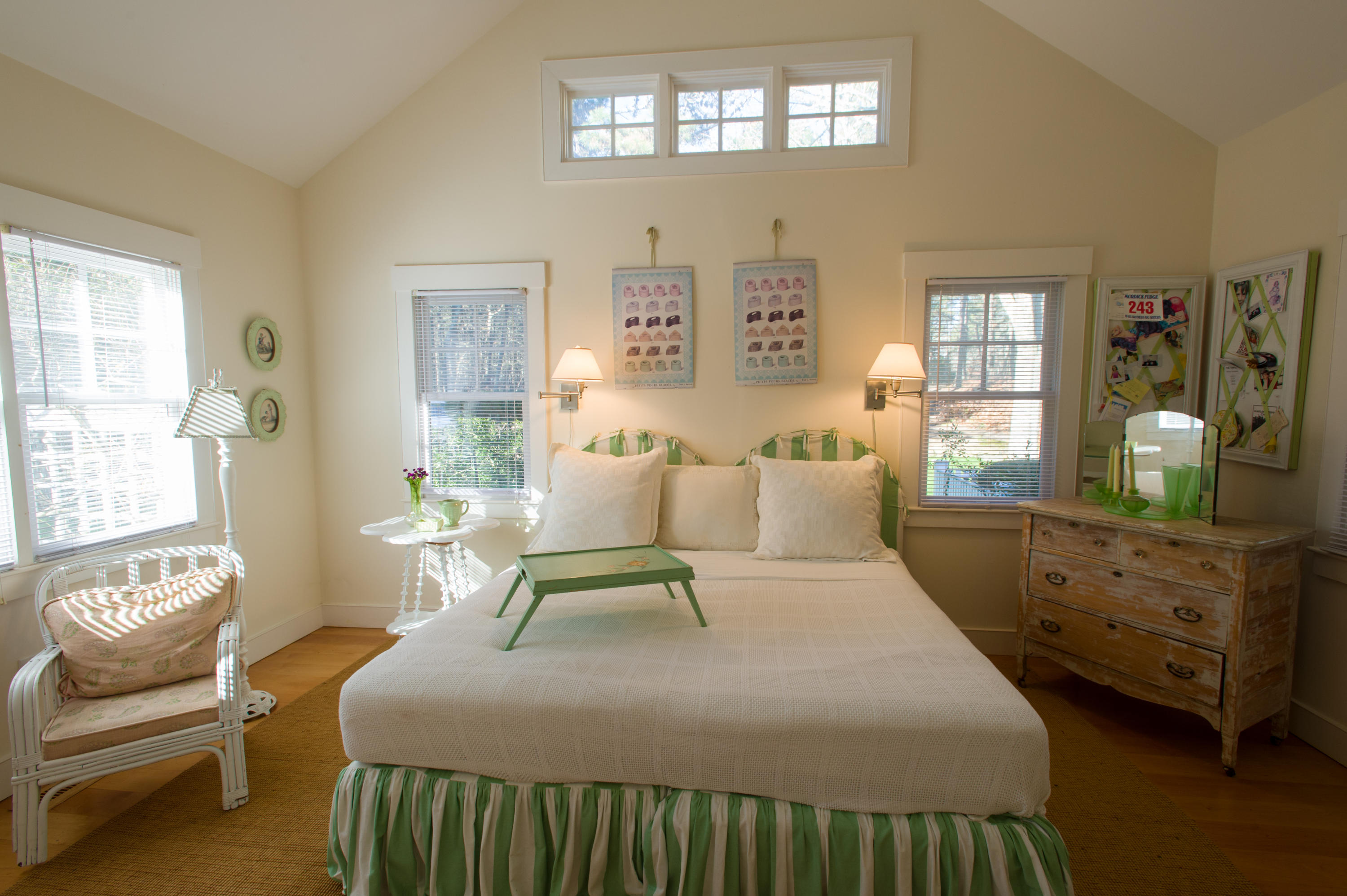 70 Plum Bush Point Road West Tisbury, MA 02568 - Photo 18 of 37 green bedroom