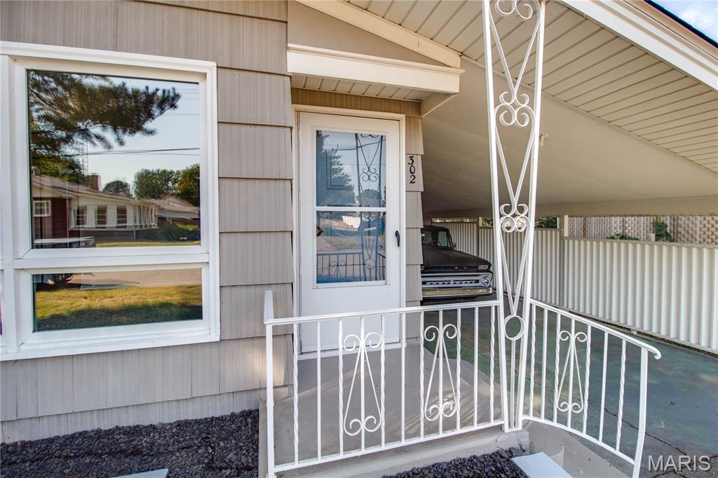 302 Harrison Street Jerseyville, IL 62052 - Photo 6 of 24