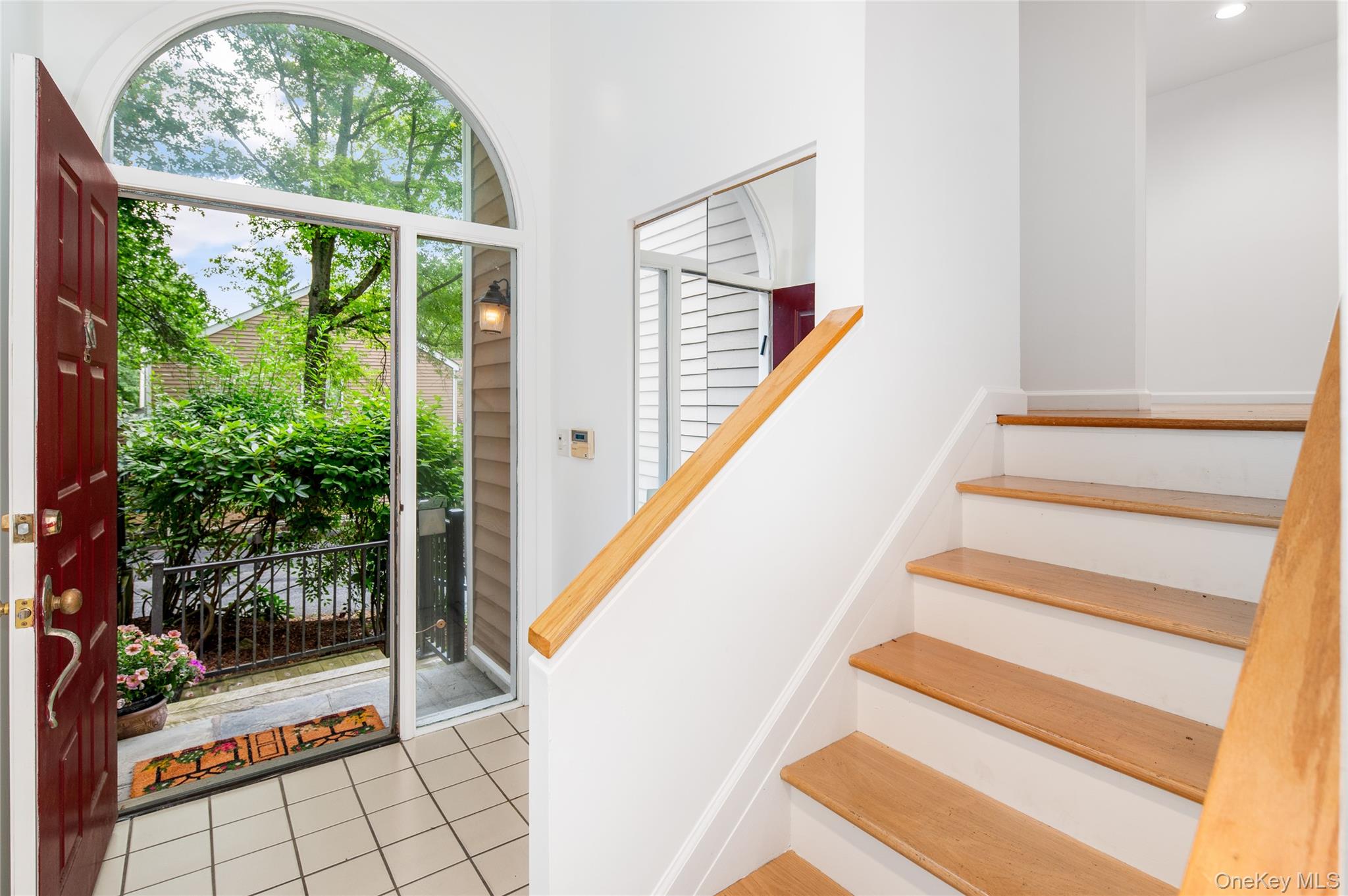 110 Woods End Road Chappaqua, NY 10514 - Photo 3 of 30