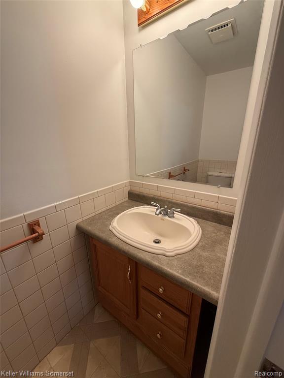 28423 Raleigh Crescent Drive, Unit 44 Chesterfield, MI 48051 - Photo 7 of 25