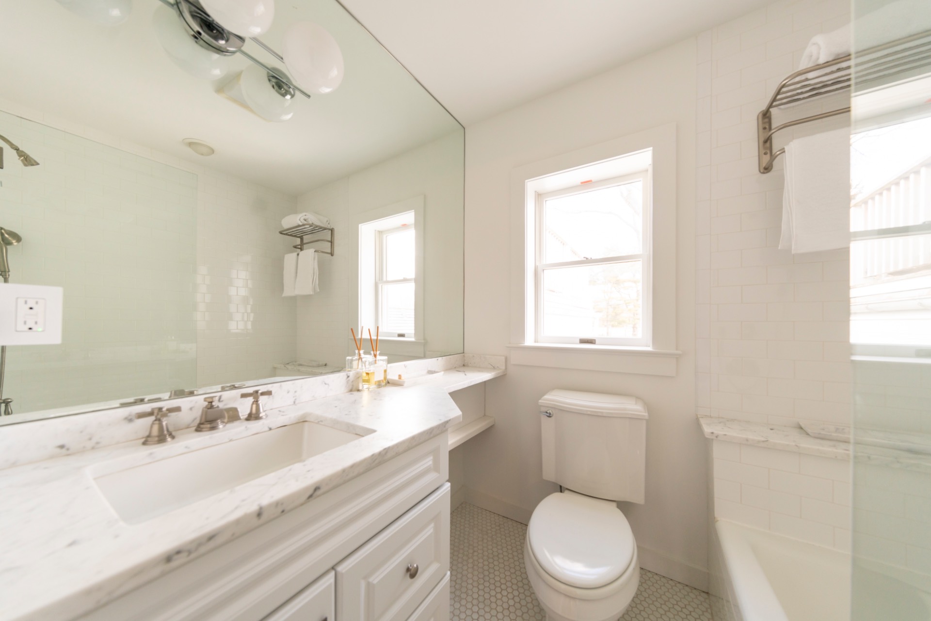 201 Lumber Lane Bridgehampton, NY 11932 - Photo 13 of 21