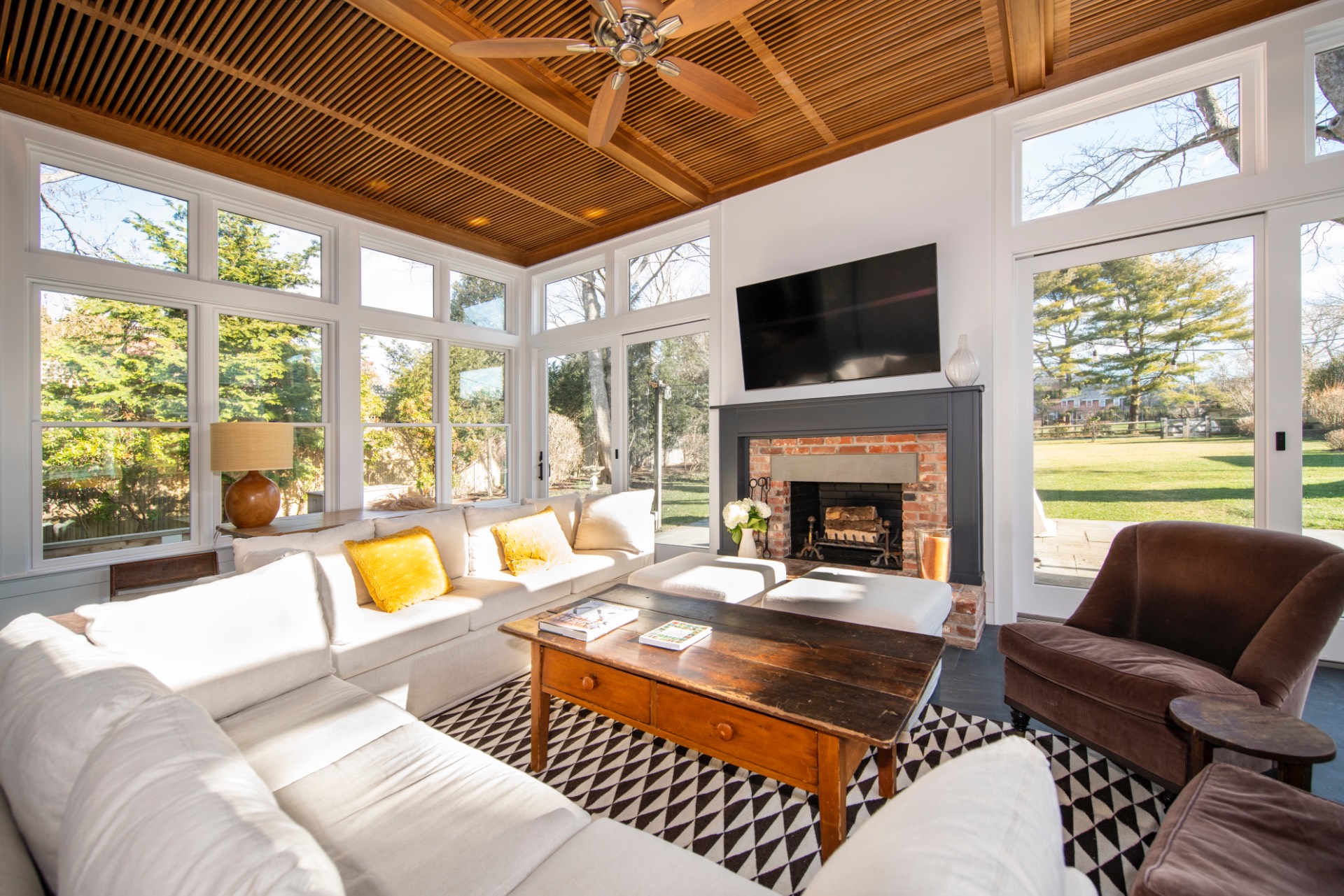 201 Lumber Lane Bridgehampton, NY 11932 - Photo 3 of 21