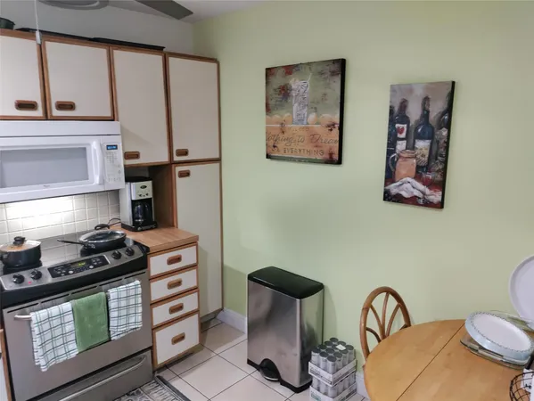 $2,100 | 2852 Carambola Circle South, Unit 2852, Coconut Creek, FL 33066
