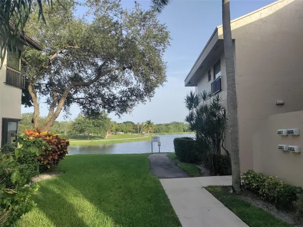 $2,100 | 2852 Carambola Circle South, Unit 2852, Coconut Creek, FL 33066