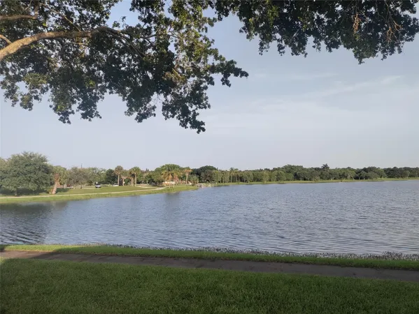 $2,100 | 2852 Carambola Circle South, Unit 2852, Coconut Creek, FL 33066