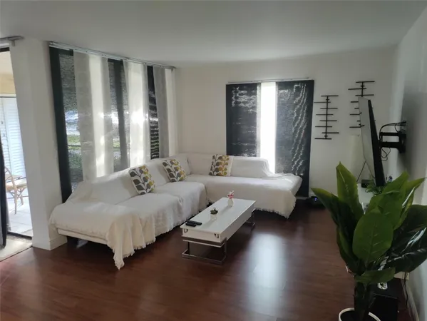 $2,100 | 2852 Carambola Circle South, Unit 2852, Coconut Creek, FL 33066