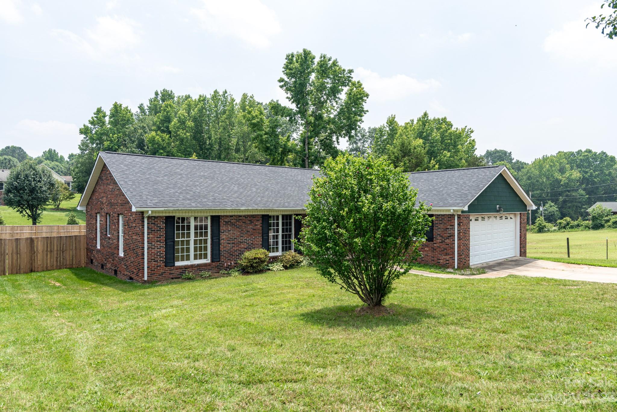 920 Bethel Church Road Lincolnton, NC 28092 - Photo 2 of 27 front view of a house with a yard