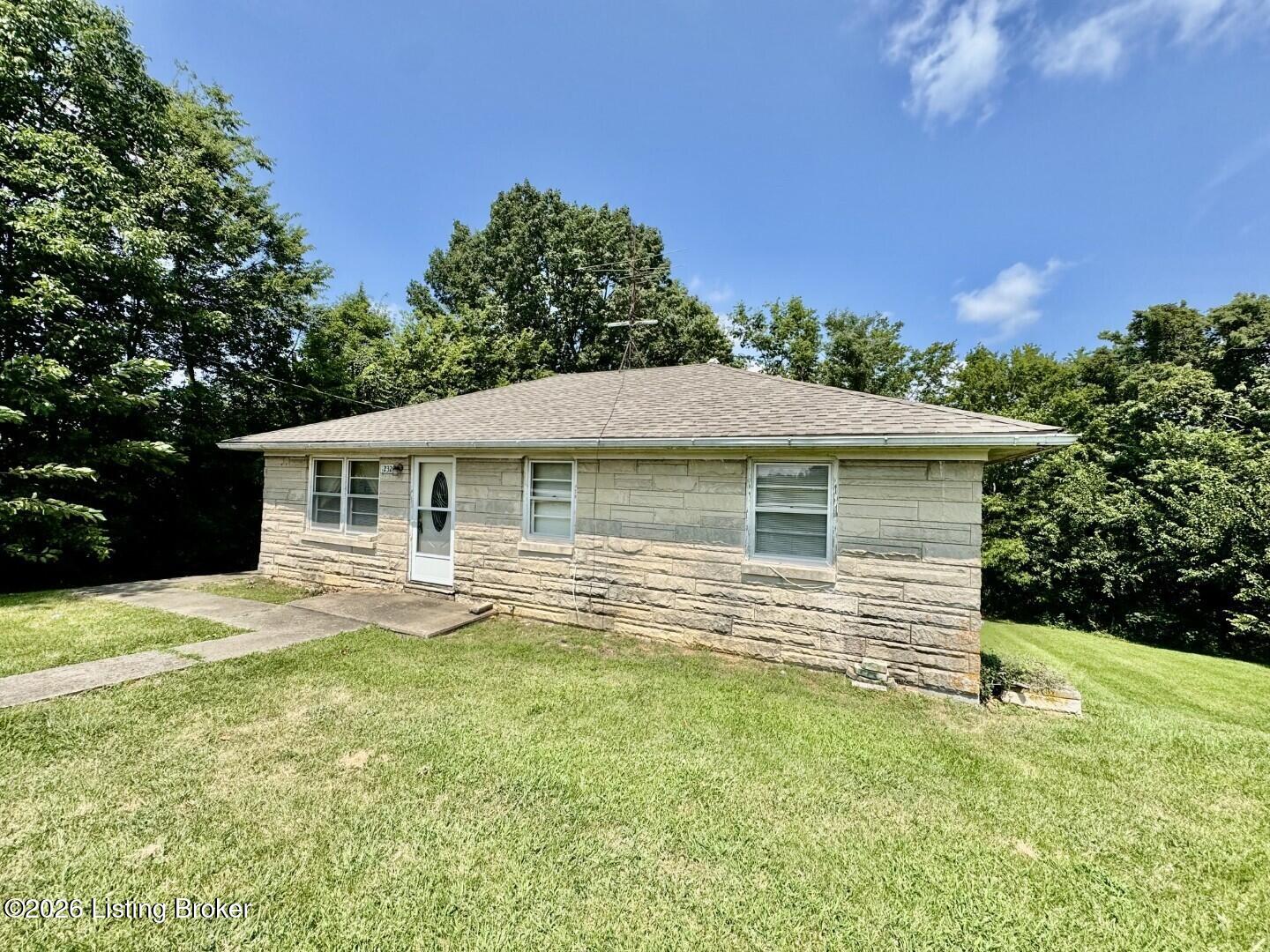 1232 Perryville Road Springfield, KY 40069 - Photo 18 of 20 018_IMG_9837 (Large)