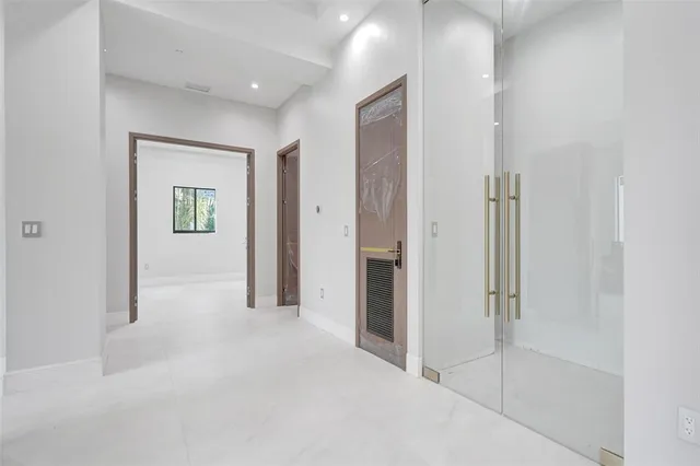 $4,950,000 | 11951 Southwest 3rd Street, Plantation, FL 33325