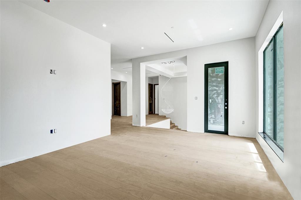 11951 Southwest 3rd Street Plantation, FL 33325 - Photo 41 of 59 an empty room with closet and a hallway