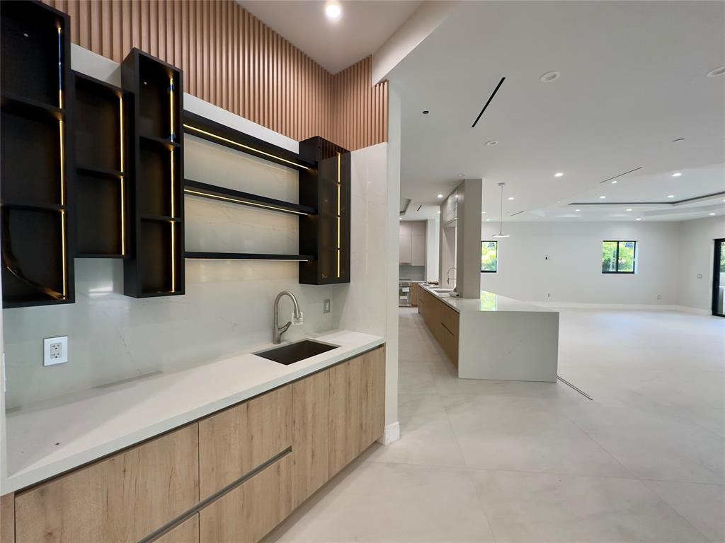 11951 Southwest 3rd Street Plantation, FL 33325 - Photo 5 of 59