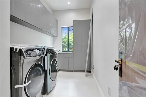 $4,950,000 | 11951 Southwest 3rd Street, Plantation, FL 33325