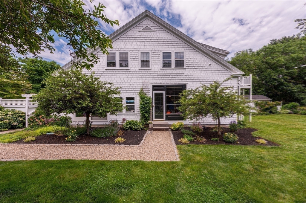 675 Bay Road Hamilton, MA 01982 - Photo 30 of 36