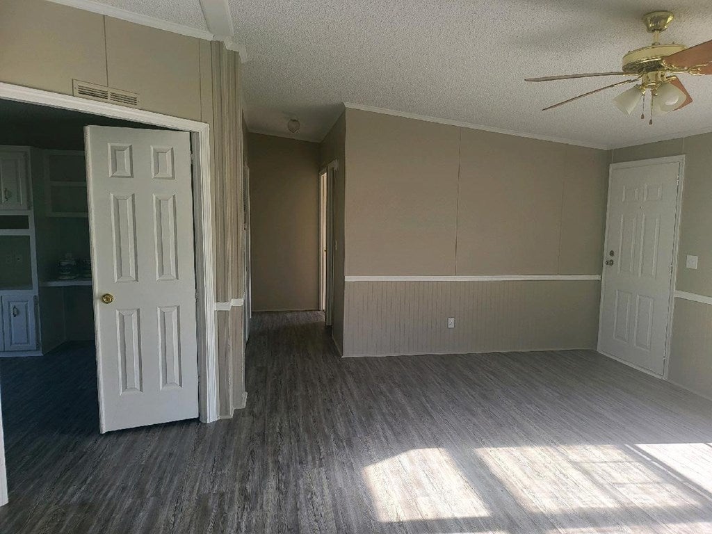 278 Billy Connell Road Adel, GA 31620 - Photo 5 of 13 Gallery Image 5