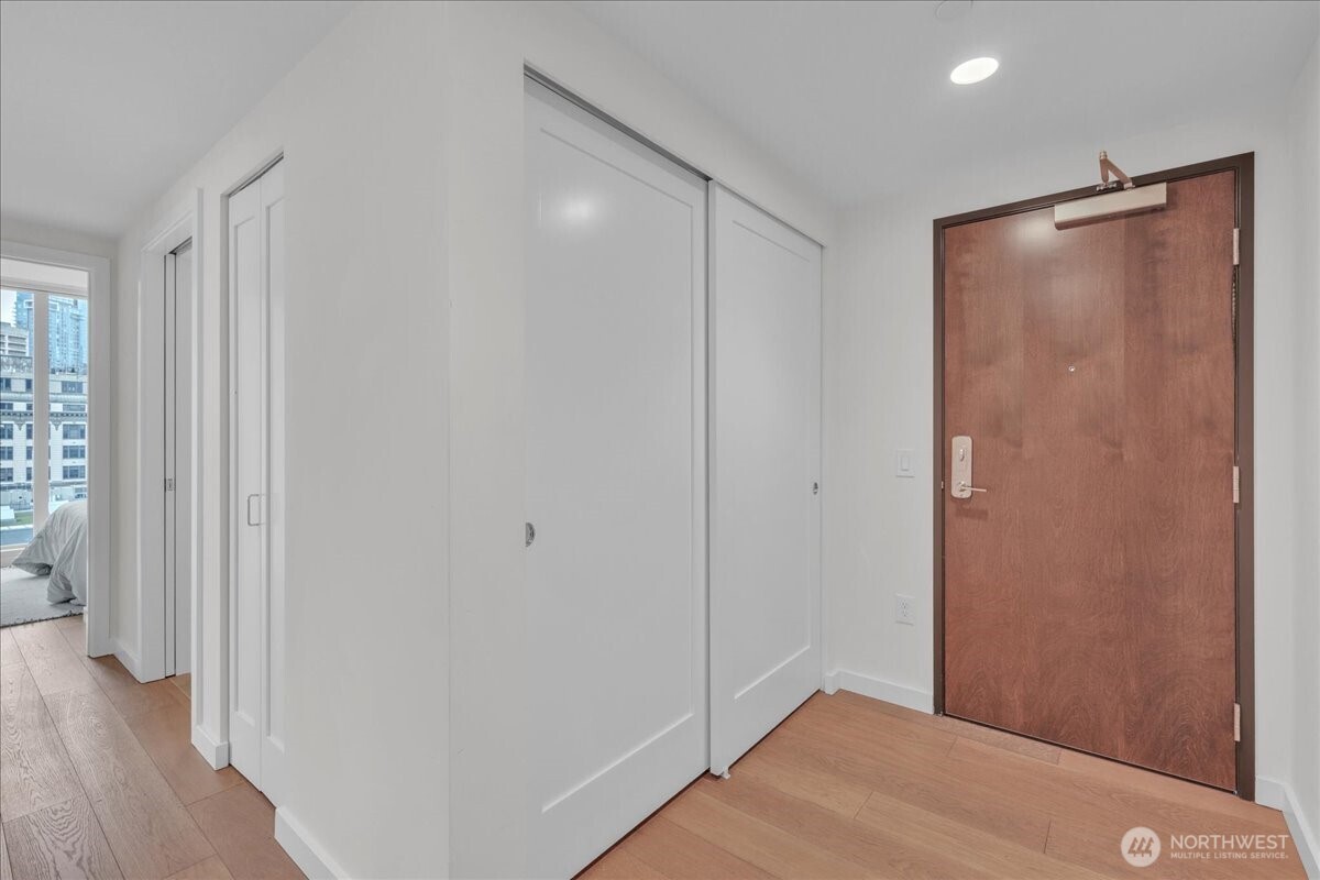 450 South Main Street, Unit 1012 Seattle, WA 98104 - Photo 15 of 31