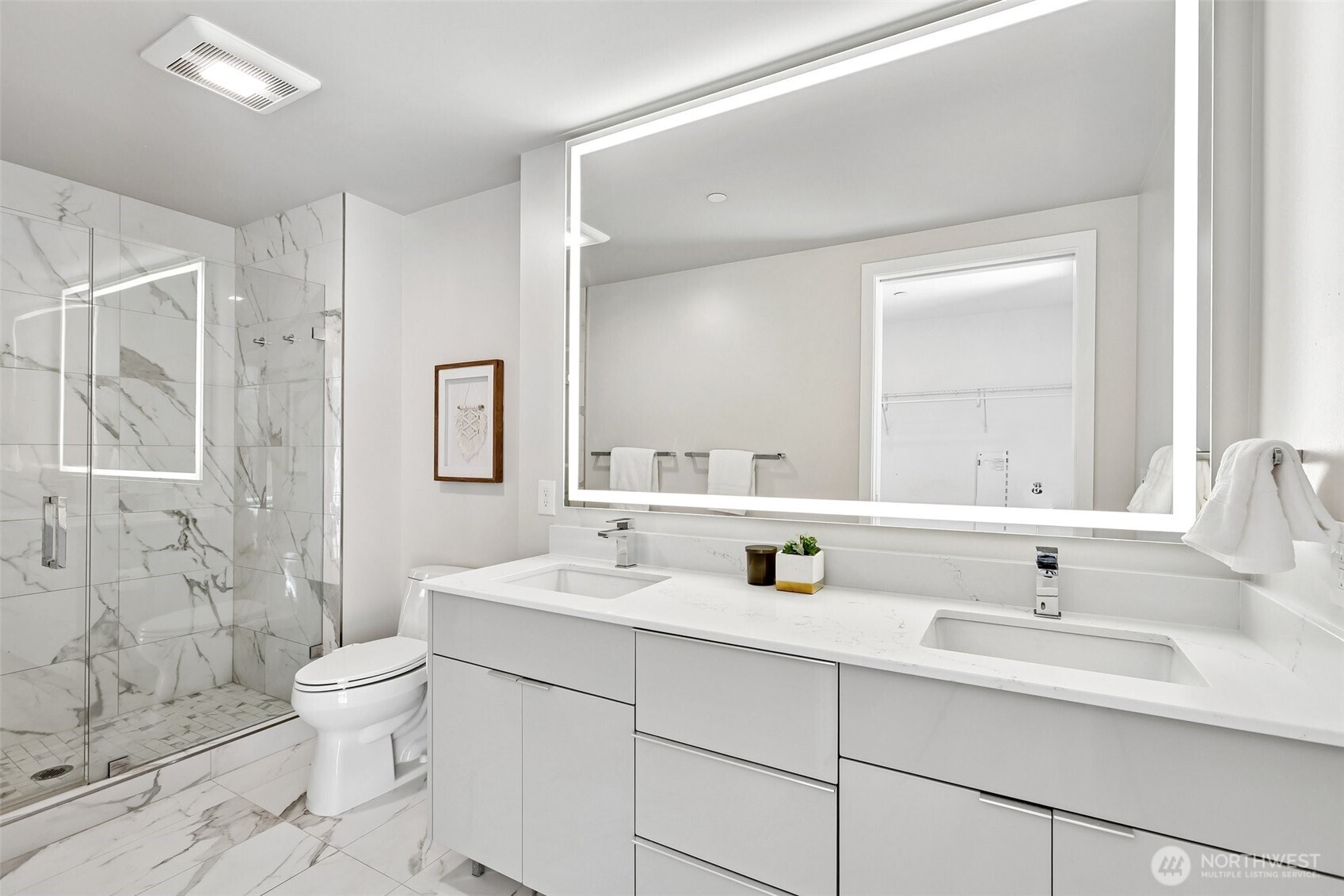450 South Main Street, Unit 1012 Seattle, WA 98104 - Photo 16 of 40