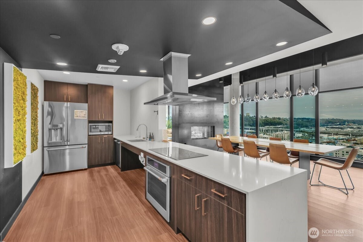 450 South Main Street, Unit 1012 Seattle, WA 98104 - Photo 23 of 31