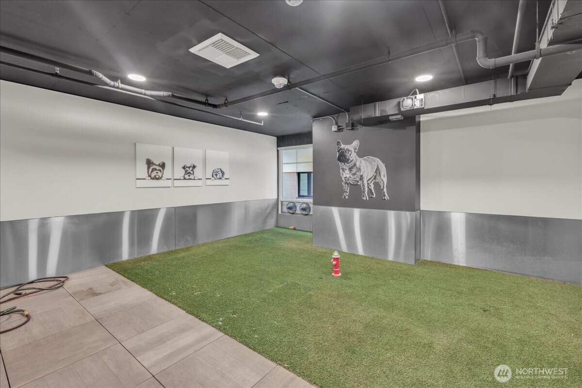 450 South Main Street, Unit 1012 Seattle, WA 98104 - Photo 28 of 31