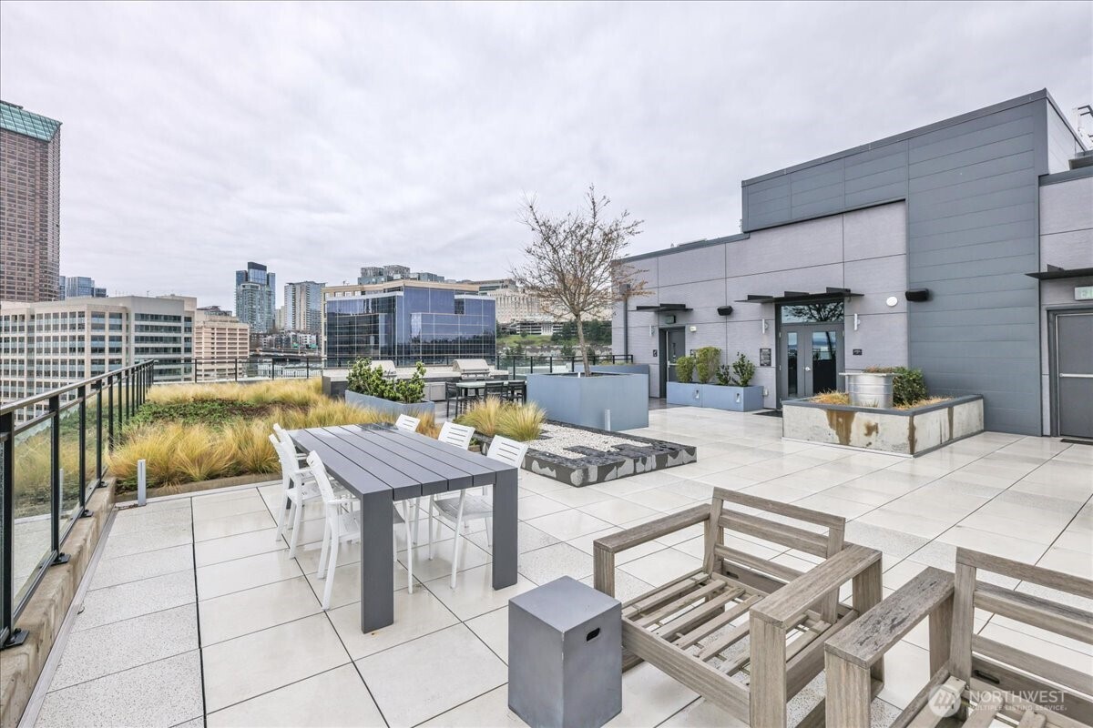 450 South Main Street, Unit 1012 Seattle, WA 98104 - Photo 30 of 31