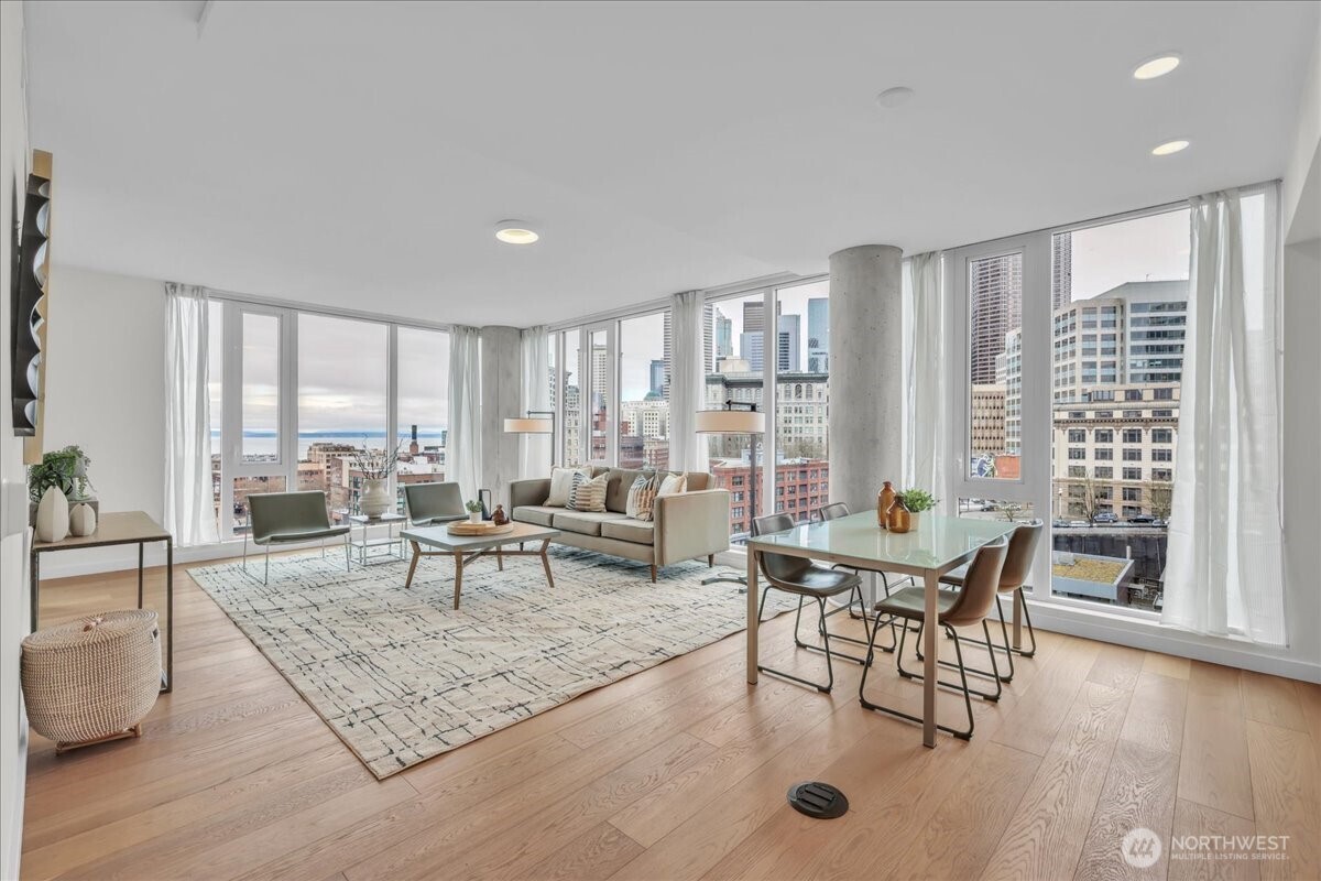 450 South Main Street, Unit 1012 Seattle, WA 98104 - Photo 3 of 31