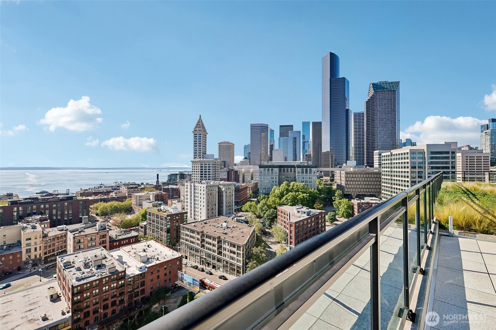450 South Main Street, Unit 1012 Seattle, WA 98104 - Photo 37 of 40