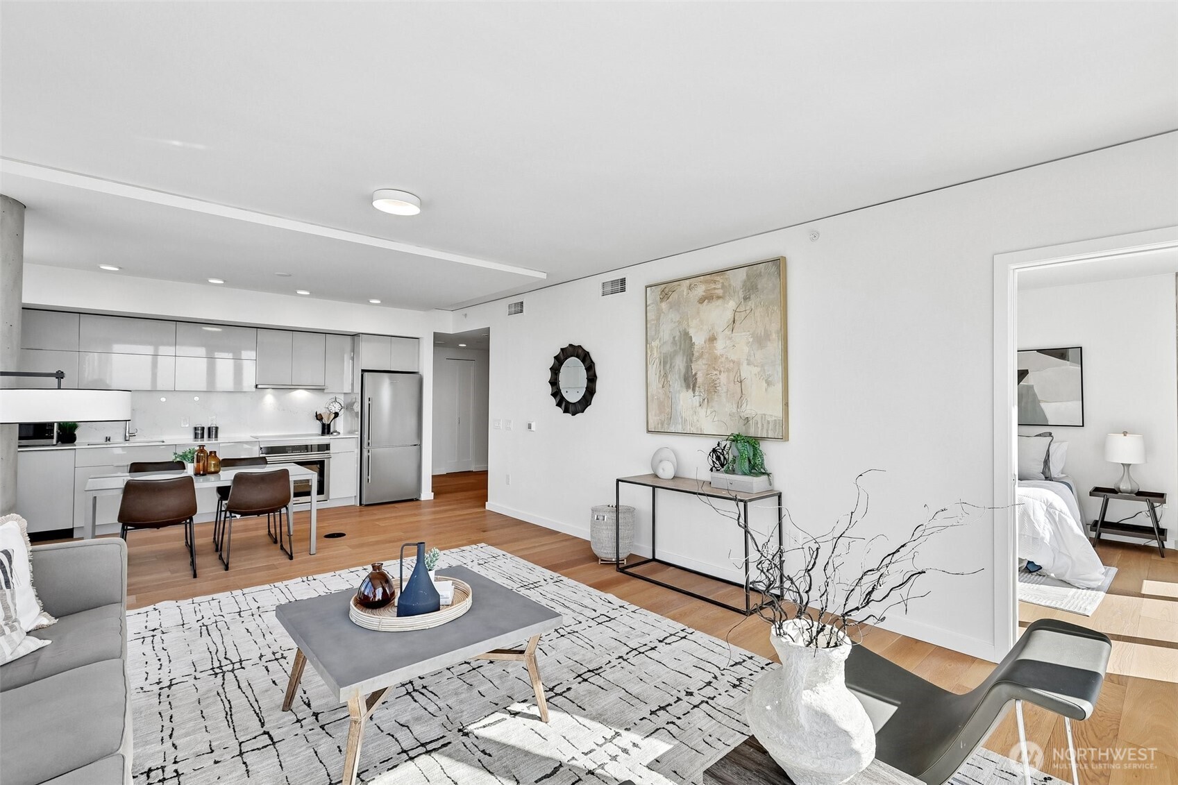 450 South Main Street, Unit 1012 Seattle, WA 98104 - Photo 5 of 40