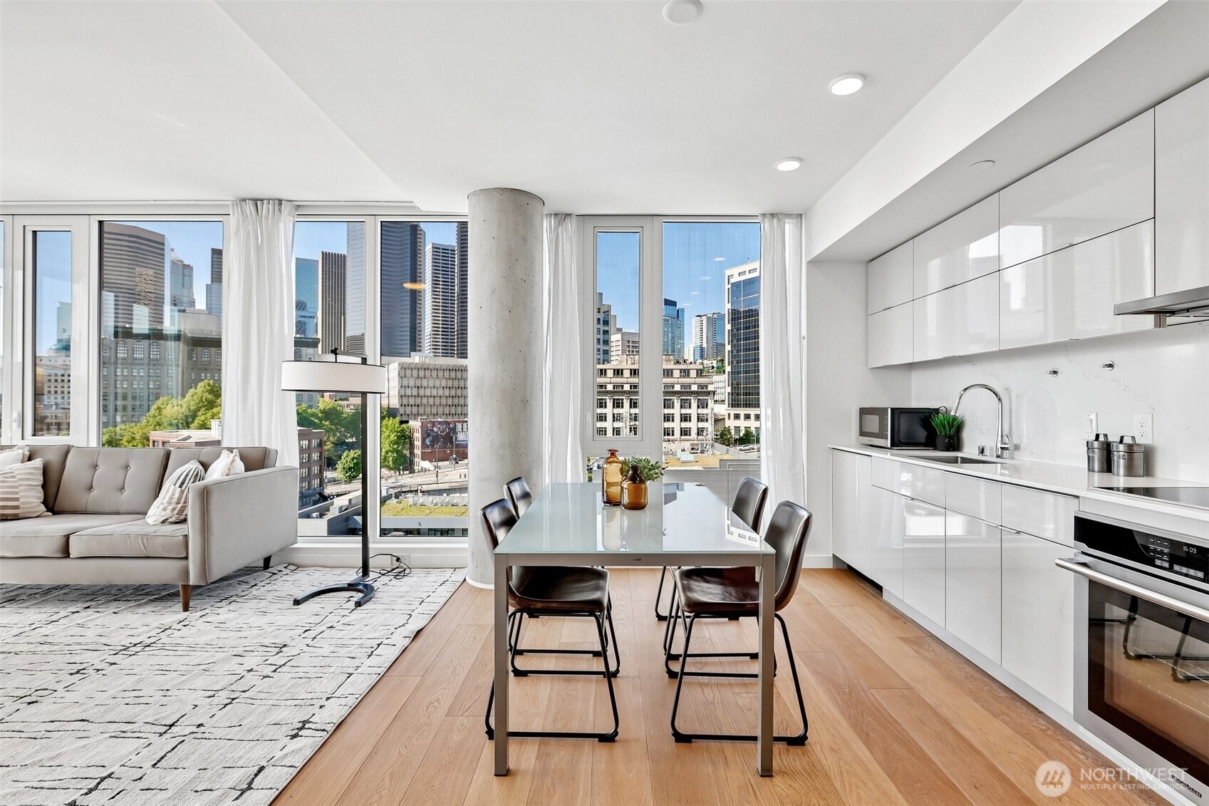 450 South Main Street, Unit 1012 Seattle, WA 98104 - Photo 7 of 40
